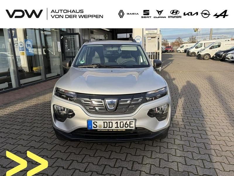 Silber Gebraucht 2021 Dacia Spring Comfort Kleinwagen | 9.390 € (Fairer Preis) - Bild 1/4