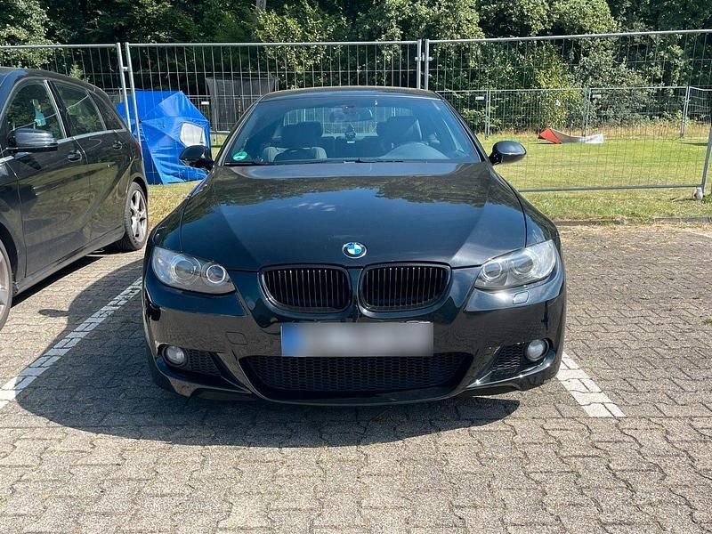 Gebraucht BMW 325 M Sport 265 PS (194 kW) 2008 Schwarz Coupé