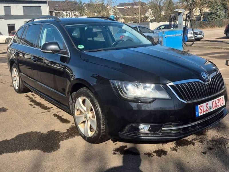 Gebraucht Skoda Superb Exclusive 170 PS (125 kW) 2014 Schwarz Kombi