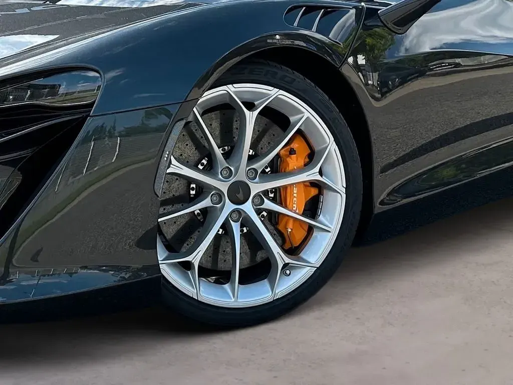 Neu McLaren Artura 700 PS (514 kW) 2026 Grau Cabrio