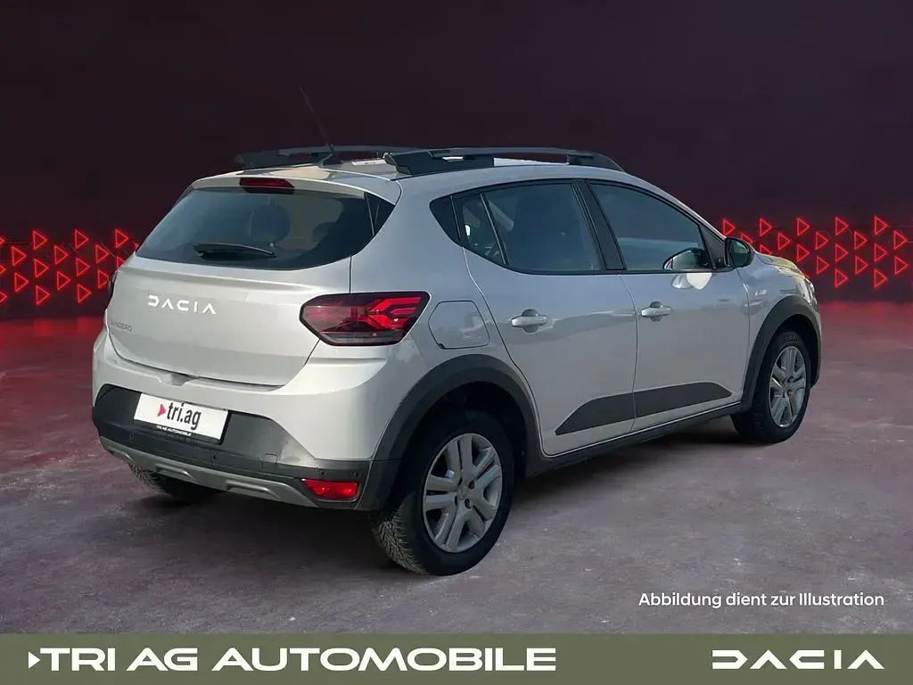 Gebraucht Dacia Sandero Expression 91 PS (66 kW) 2023 Moonstonegrau Limousine