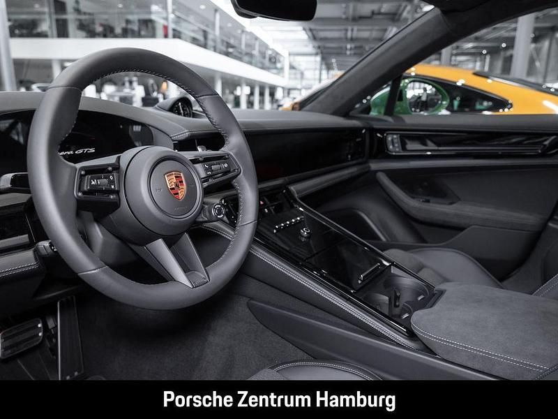 Neu Porsche Panamera GTS 500 PS (367 kW) 2026 Grün Kleinwagen