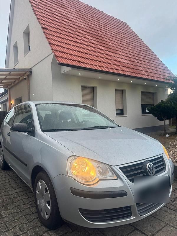 Silber Gebraucht 2005 VW Polo Kleinwagen | 700 € (Superpreis) - Bild 1/4