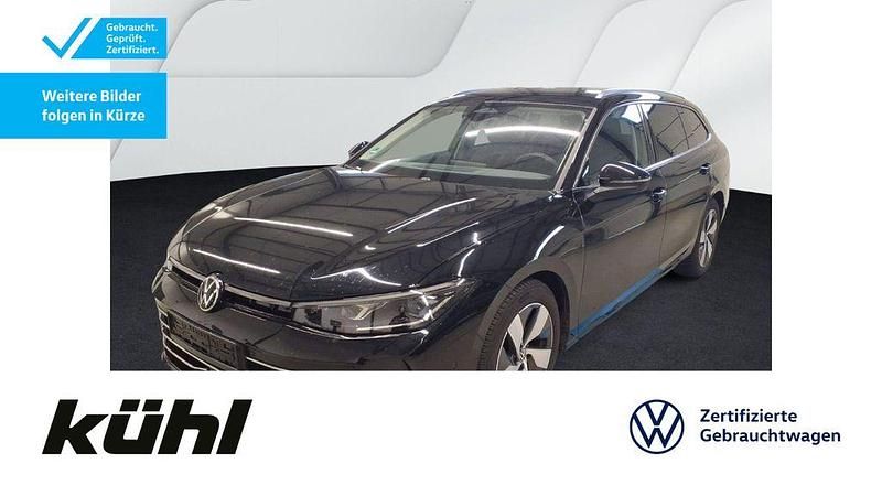 Grenadillschwarz metallic Gebraucht 2025 VW Passat IQ Drive Kombi | 35.690 € (Fairer Preis) - Bild 1/2