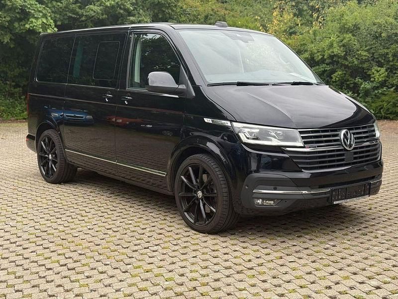 Usata VW Multivan 204 CV (150 kW) 2022 Nero Monovolume