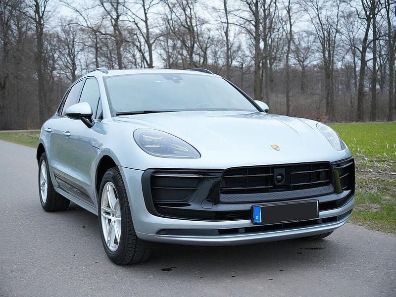 Gebraucht Porsche Macan 265 PS (194 kW) 2023 Silber SUV
