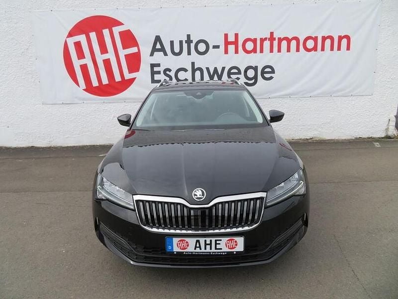 Gebraucht Skoda Superb Ambition 200 PS (147 kW) 2022 Schwarzmagicperleffe (metallic) Kombi