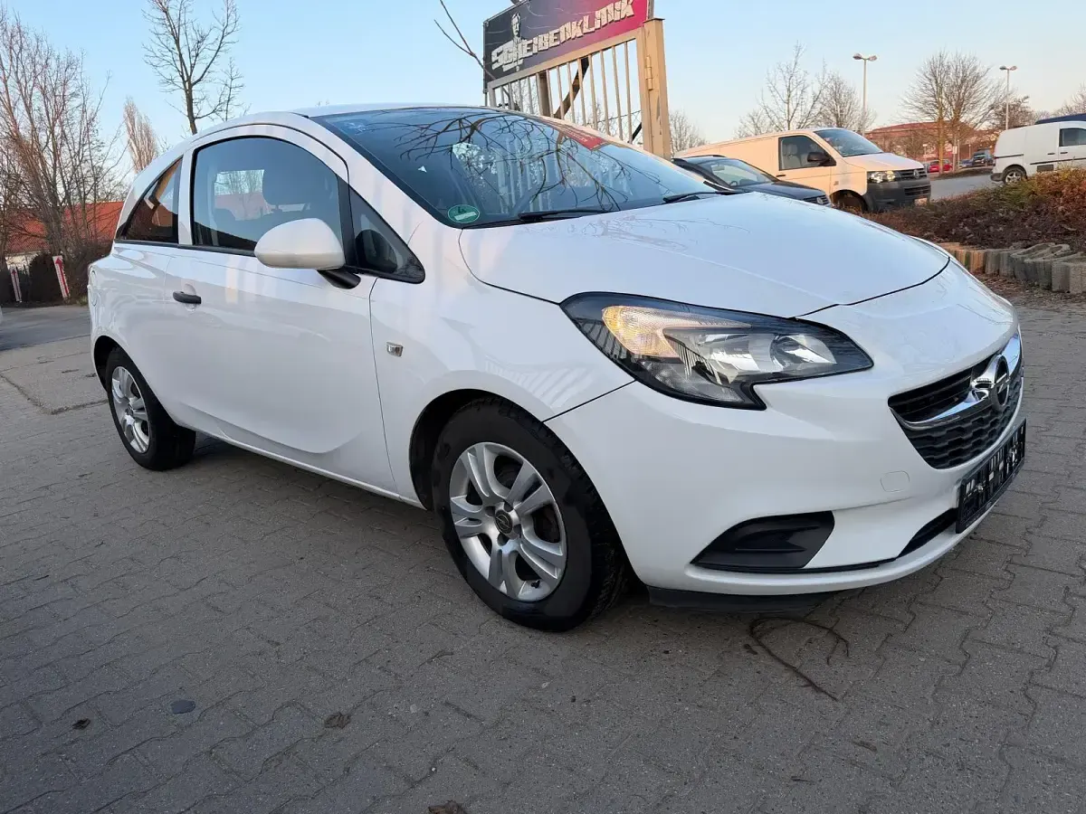 Gebraucht Opel Corsa 69 PS (50 kW) 2018 Weiß Kleinwagen