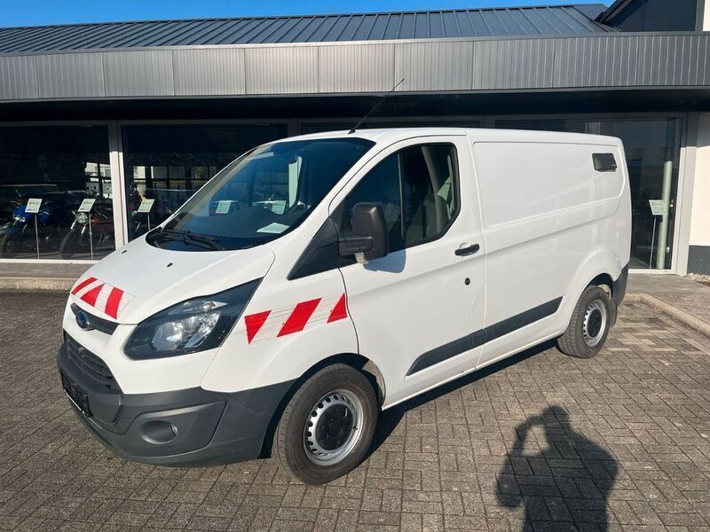 Gebraucht Ford Transit Custom 105 PS (77 kW) 2016 Weiß Van / Kleinbus