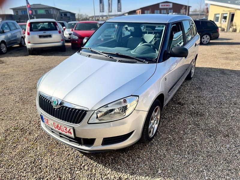 Gebraucht Skoda Fabia Active 90 PS (66 kW) 2012 Silber Kombi