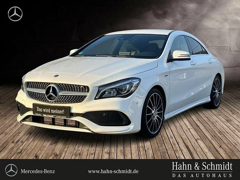 Gebraucht Mercedes CLA200 AMG line 156 PS (114 kW) 2017 Unilack polarweiß Coupé