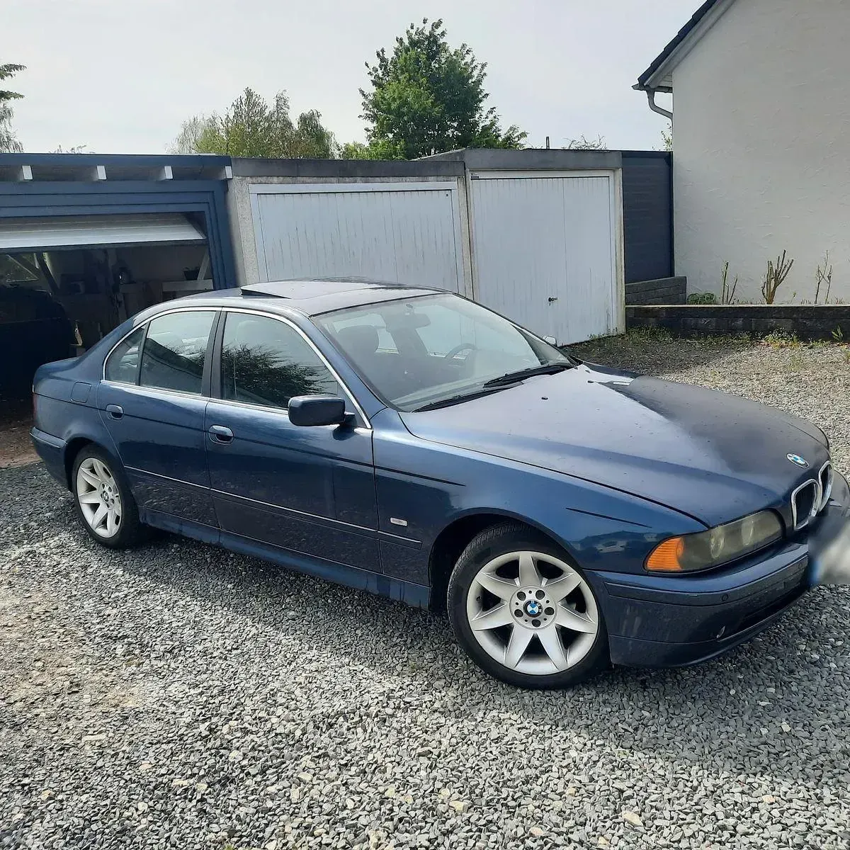 Second-hand BMW 525 Basis 192 CP (141 kW) 2002 Berlinǎ