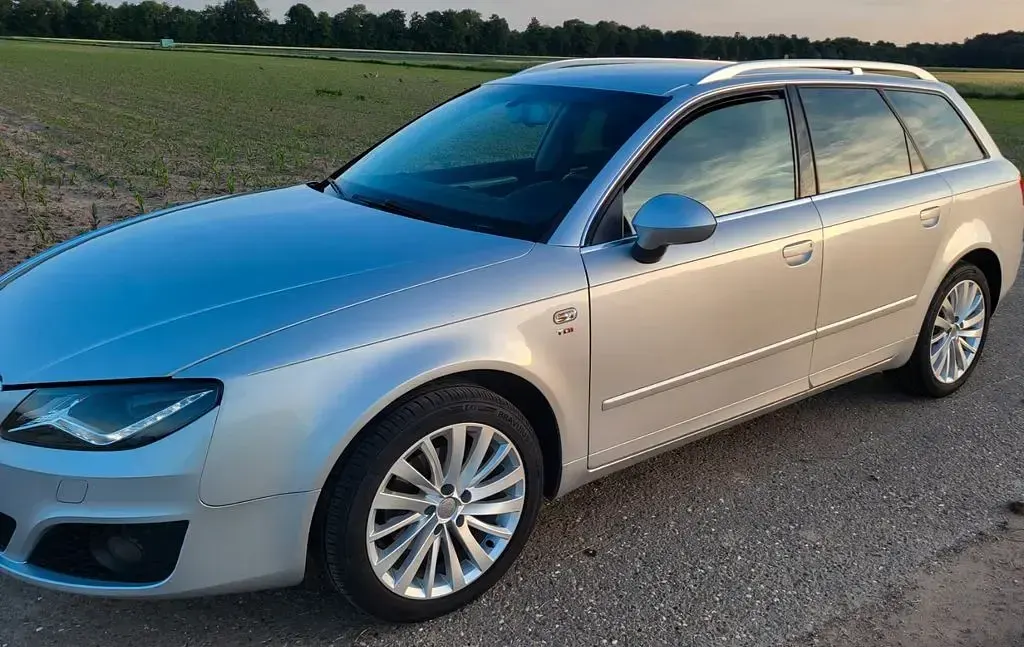 Gebraucht Seat Exeo Style 143 PS (105 kW) 2013 Silber Limousine
