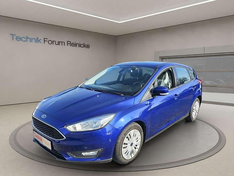 Gebraucht Ford Focus Business Edition 101 PS (74 kW) 2015 Indicblau metallic Kleinwagen
