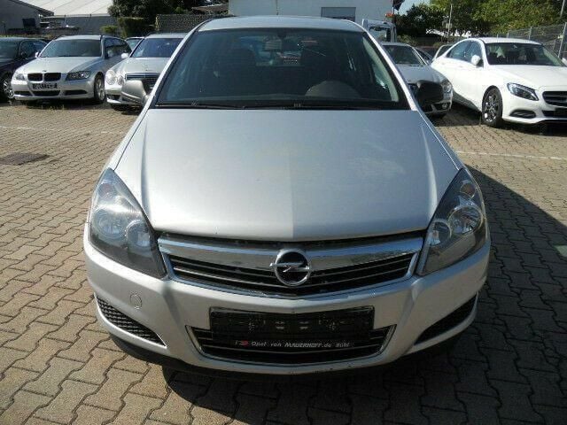 Gebraucht Opel Astra 110 PS (80 kW) 2010 Silber Kombi