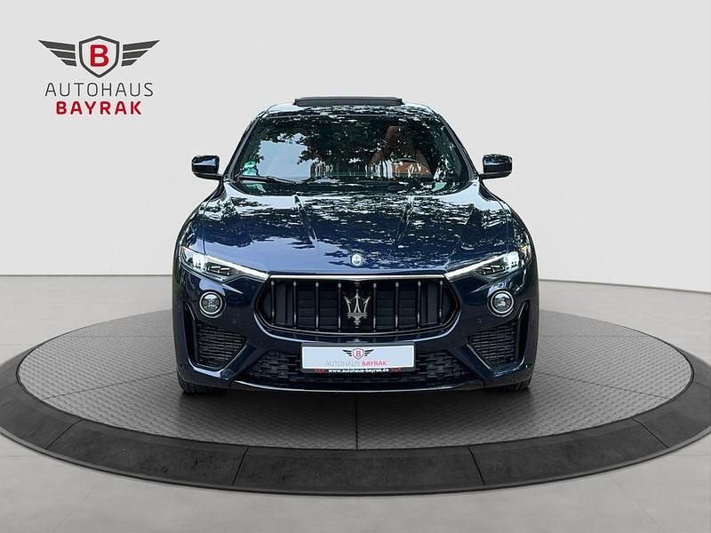 Gebraucht Maserati Levante 430 PS (316 kW) 2023 Blau SUV