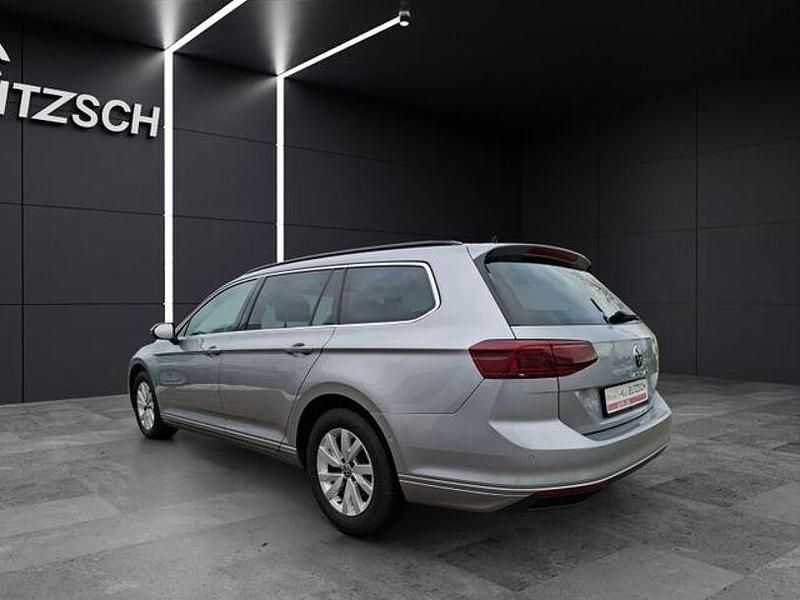 Gebraucht VW Passat Business 150 PS (110 kW) 2021 Pyritsilber metallic Kombi