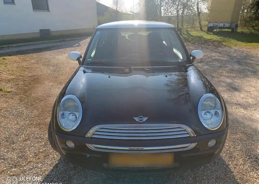 Usata Mini Cooper 115 CV (84 kW) 2002 Nero Utilitaria