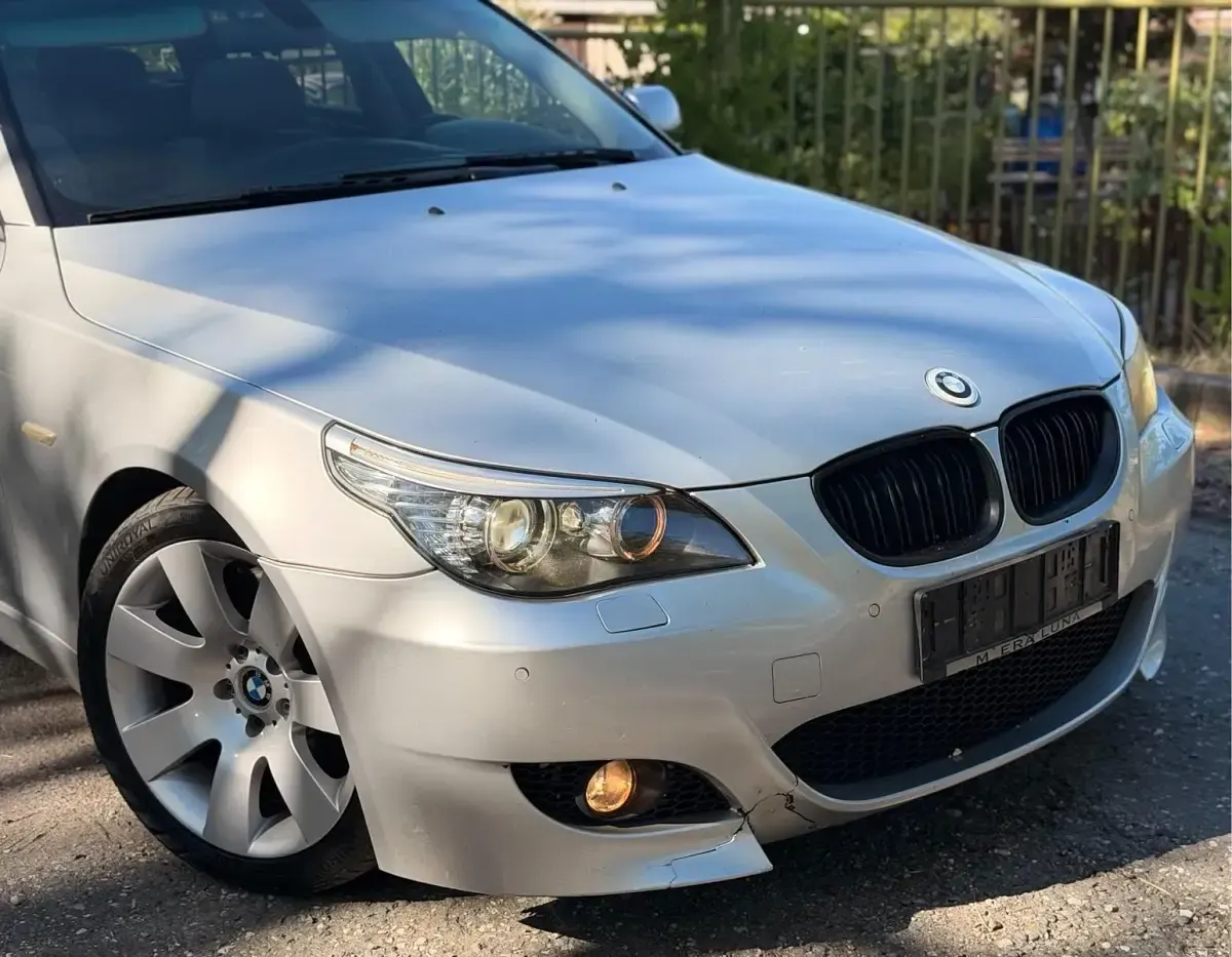 Gebraucht BMW 530 Sport Line 272 PS (200 kW) 2009 Silber Kombi