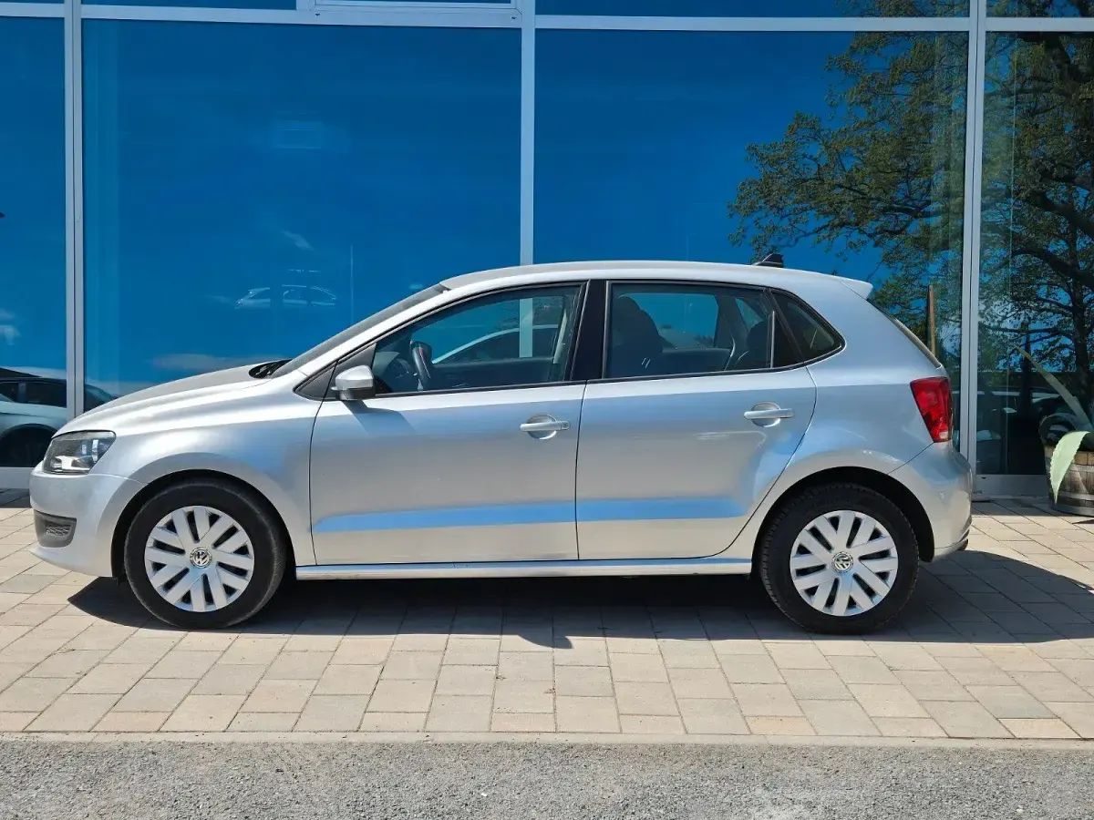 Gebraucht VW Polo Comfortline 86 PS (63 kW) 2013 Silber Kleinwagen