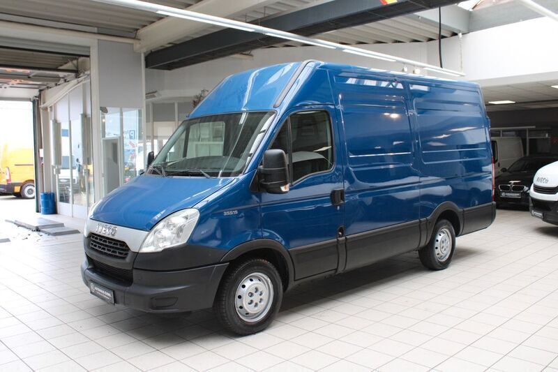 Gebraucht Iveco Daily 145 PS (106 kW) 2013 Blau Van / Kleinbus