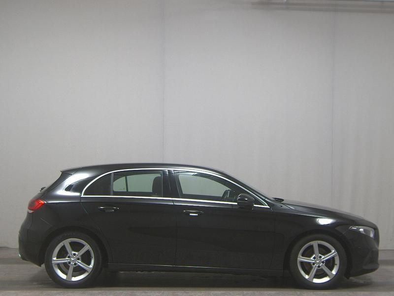 Schwarz Gebraucht 2020 Mercedes A200 Progressive Limousine | 16.980 € (Guter Preis) - Bild 1/4