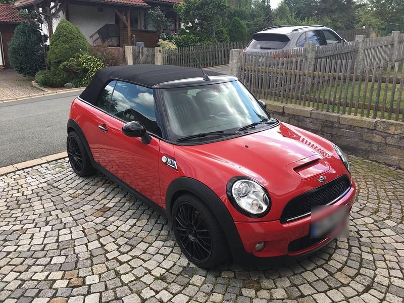 Gebraucht Mini Cooper S Cabriolet 175 PS (128 kW) 2009 Rot Cabrio