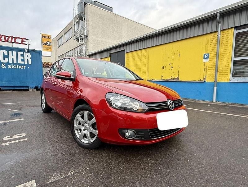 Gebraucht VW Golf Team 160 PS (117 kW) 2010 Rot Limousine