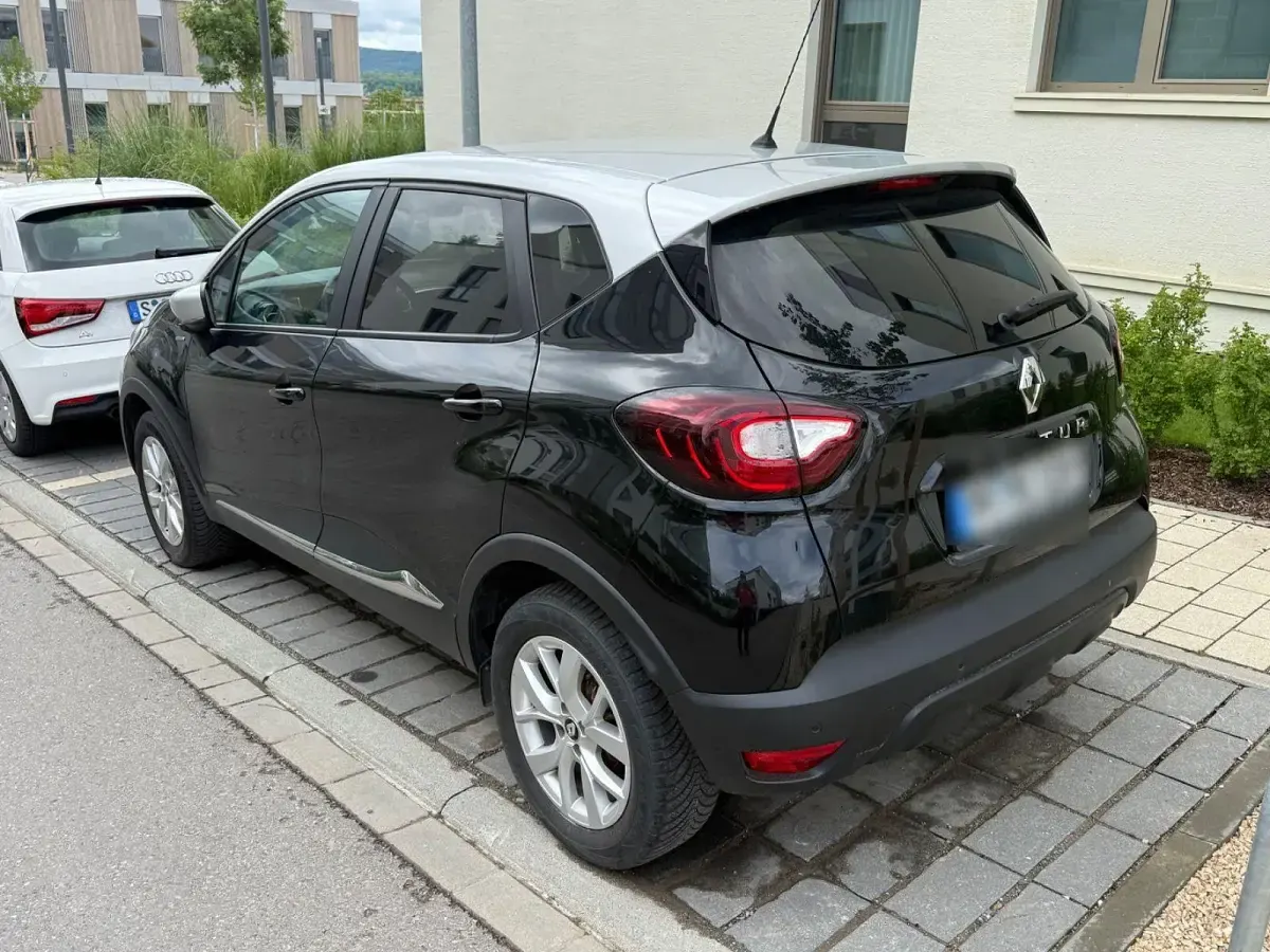 Gebraucht Renault Captur 131 PS (96 kW) 2019 Schwarz SUV