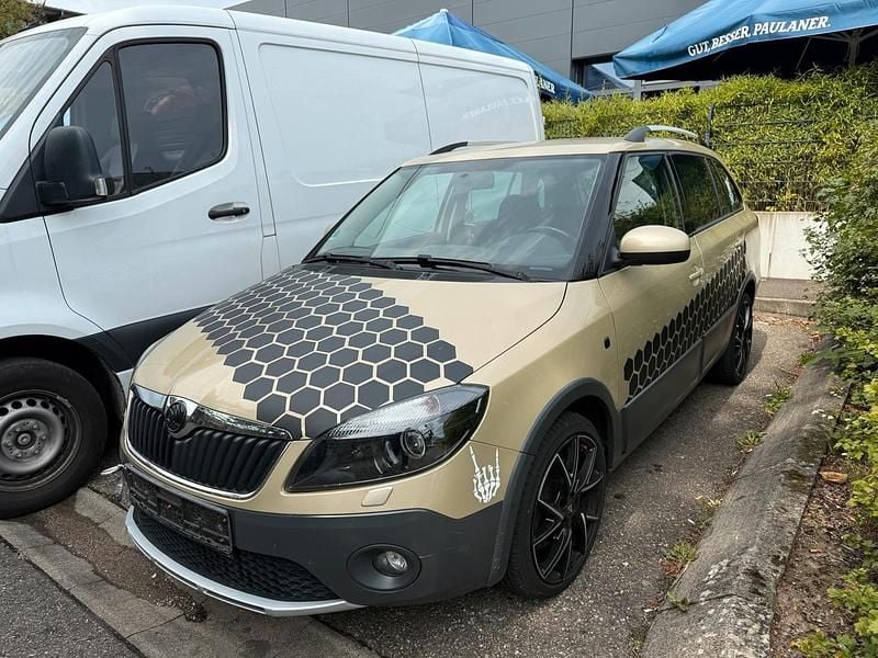 Gold Gebraucht 2011 Skoda Fabia Kombi | 1.800 € (Superpreis) - Bild 1/4