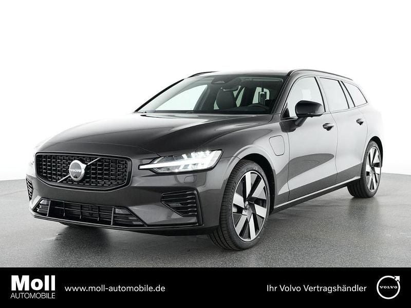 Platinum grey / metallic Gebraucht 2025 Volvo V60 Plus Kombi | 44.890 € (Guter Preis) - Bild 1/4
