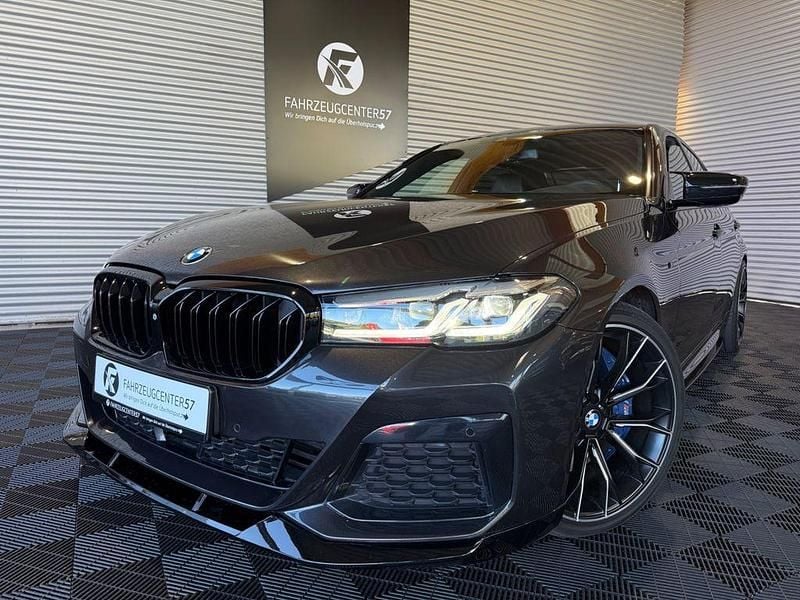 Grau Gebraucht 2018 BMW 540 M Performance Limousine | 36.999 € (Fairer Preis) - Bild 1/4