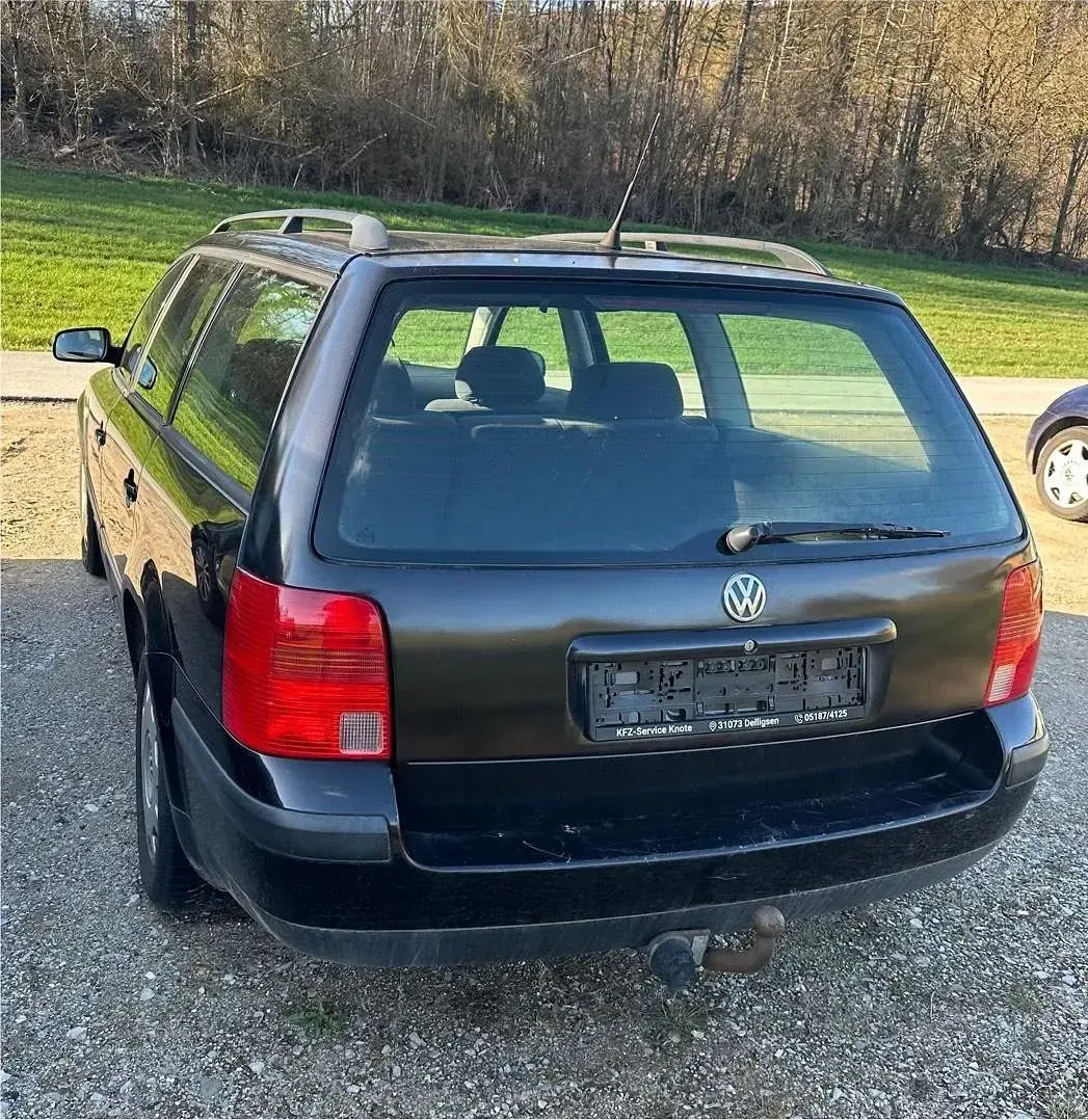 Usata VW Passat 102 CV (75 kW) 1998 Nero Station wagon