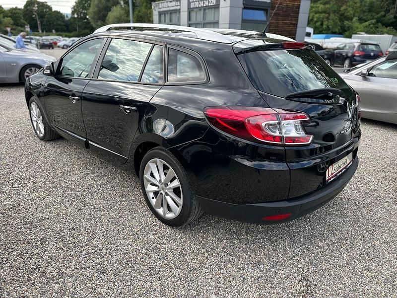 Gebraucht Renault Mégane GrandTour Initiale Paris 95 PS (69 kW) 2014 Schwarz Kombi