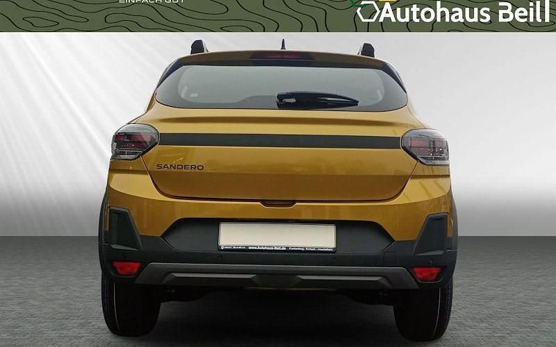 Neu Dacia Sandero Expression 110 PS (80 kW) 2026 Gelb Limousine