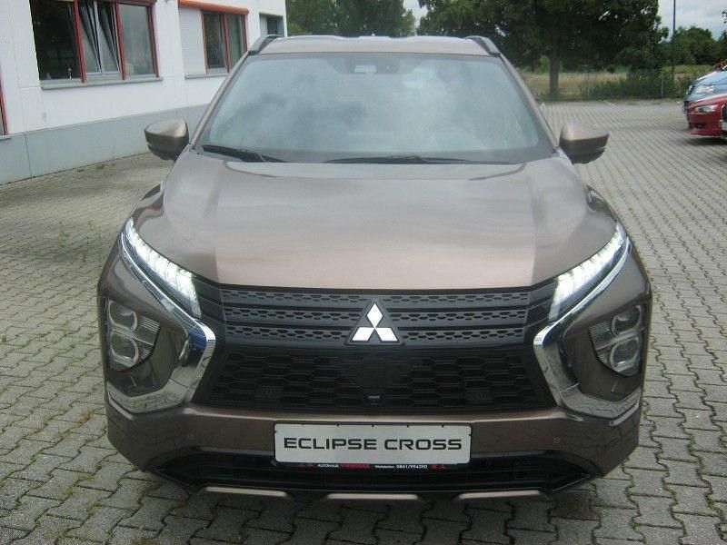 Neu Mitsubishi Eclipse Cross Select 188 PS (138 kW) 2025 Braun SUV
