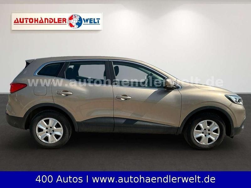 Second-hand Renault Kadjar Life 131 CP (96 kW) 2017 Bej SUV
