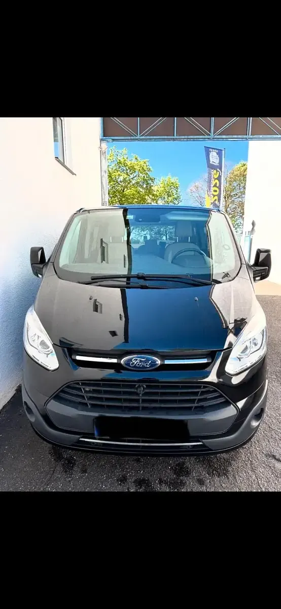 Gebraucht Ford Tourneo 170 PS (125 kW) 2017 Schwarz Van / Kleinbus