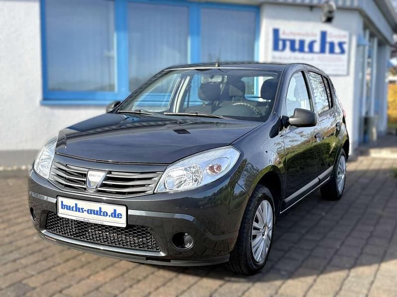 Grau Gebraucht 2009 Dacia Sandero Ambiance Kleinwagen | 2.990 € (Etwas zu teuer) - Bild 1/4