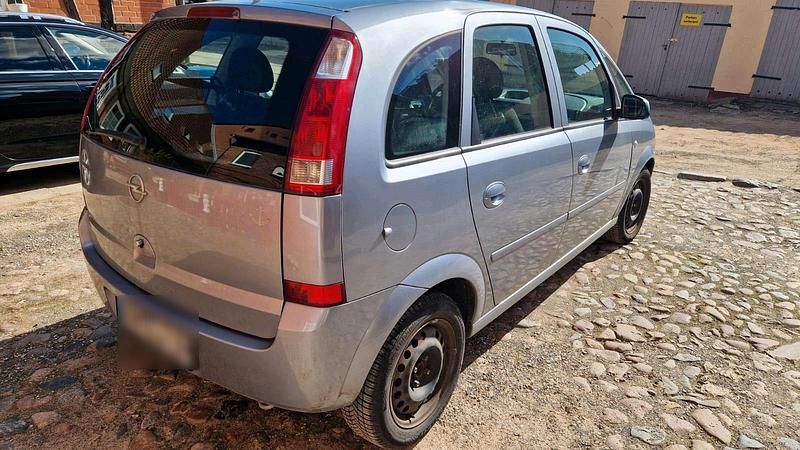 Second-hand Opel Meriva 100 CP (73 kW) 2006 Gri Monovolum