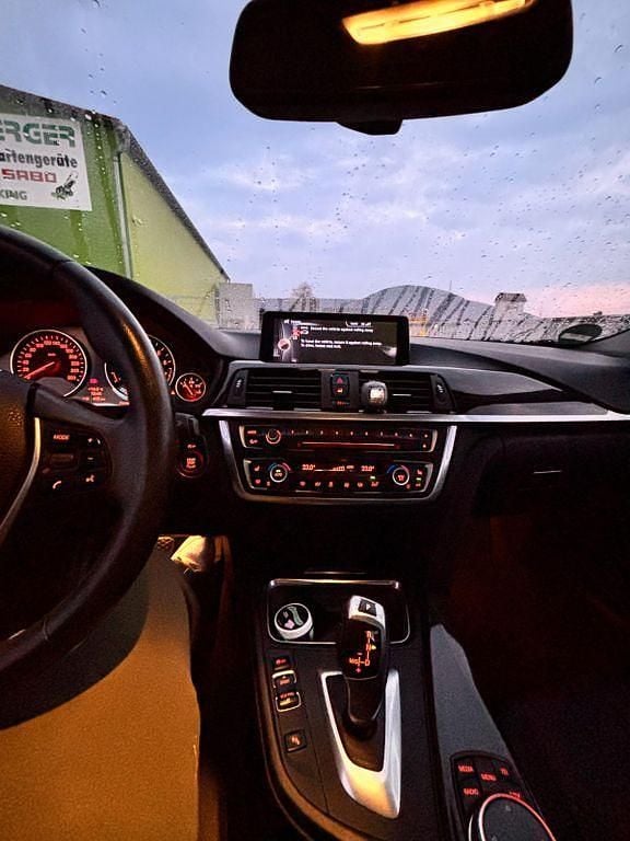 Gebraucht BMW 320 Luxury Line 184 PS (135 kW) 2013 Schwarz Limousine