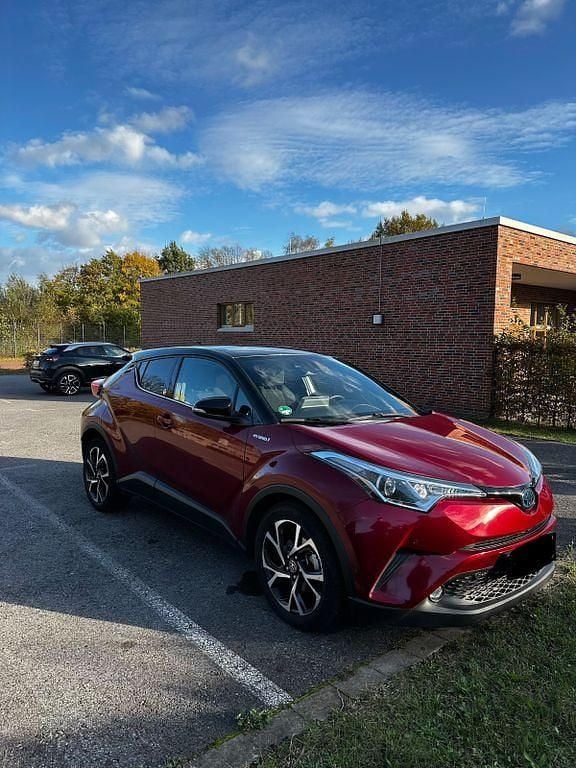 Rot Gebraucht 2019 Toyota C-HR Team SUV | 16.500 € (Guter Preis) - Bild 1/4