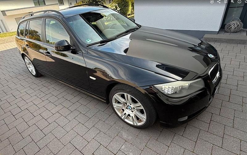 Schwarz Gebraucht 2010 BMW 318 Kombi | 2.800 € (Guter Preis) - Bild 1/4
