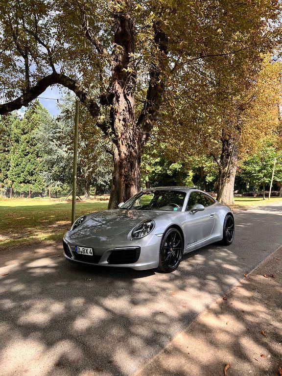 Gebraucht Porsche 911 Carrera 4 370 PS (272 kW) 2017 Silber Coupé