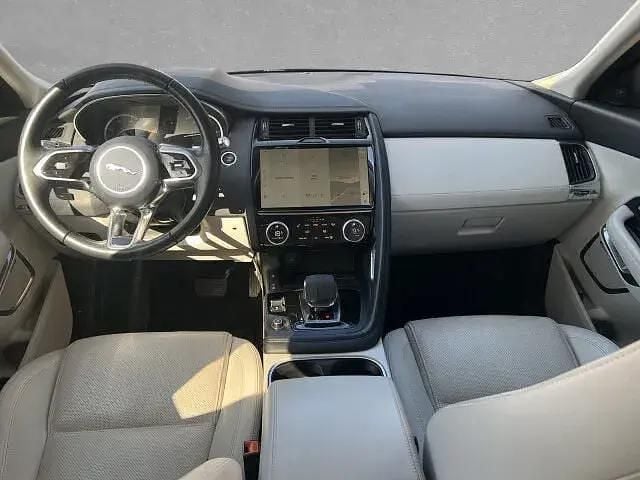 Używany Jaguar E-Pace SE 165 KM (121 kW) 2022 Czarny SUV