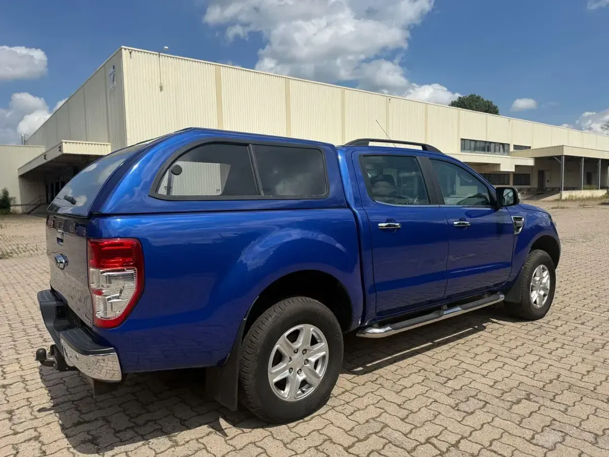 Gebraucht Ford Ranger Limited 150 PS (110 kW) 2014 Blau Pickup