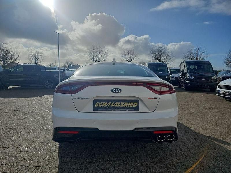 Gebraucht Kia Stinger GT-Line 200 PS (147 kW) 2018 Weiß Kleinwagen