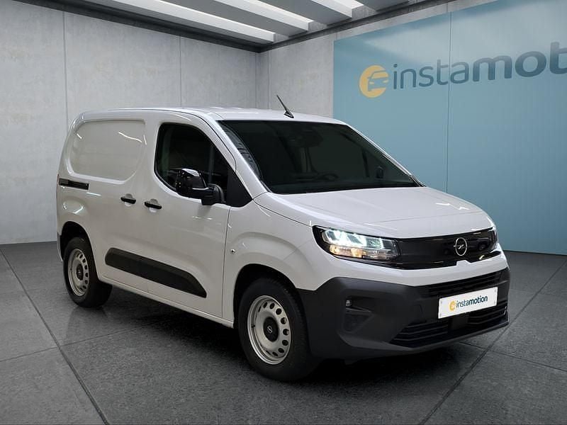 Neu Opel Combo 102 PS (75 kW) 2025 Weiß Limousine