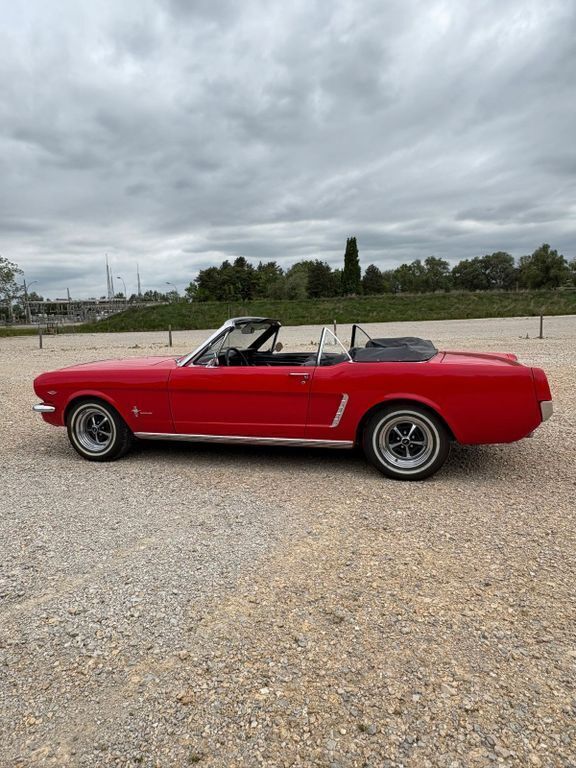 Rot Gebraucht 1965 Ford Mustang Convertible Cabrio | 39.500 € - Bild 1/4