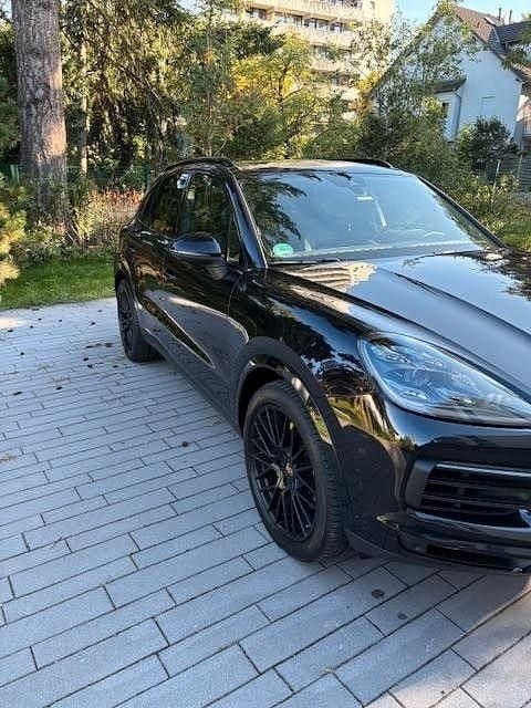 Schwarz Gebraucht 2020 Porsche Cayenne SUV | 73.500 € (Superpreis) - Bild 1/4